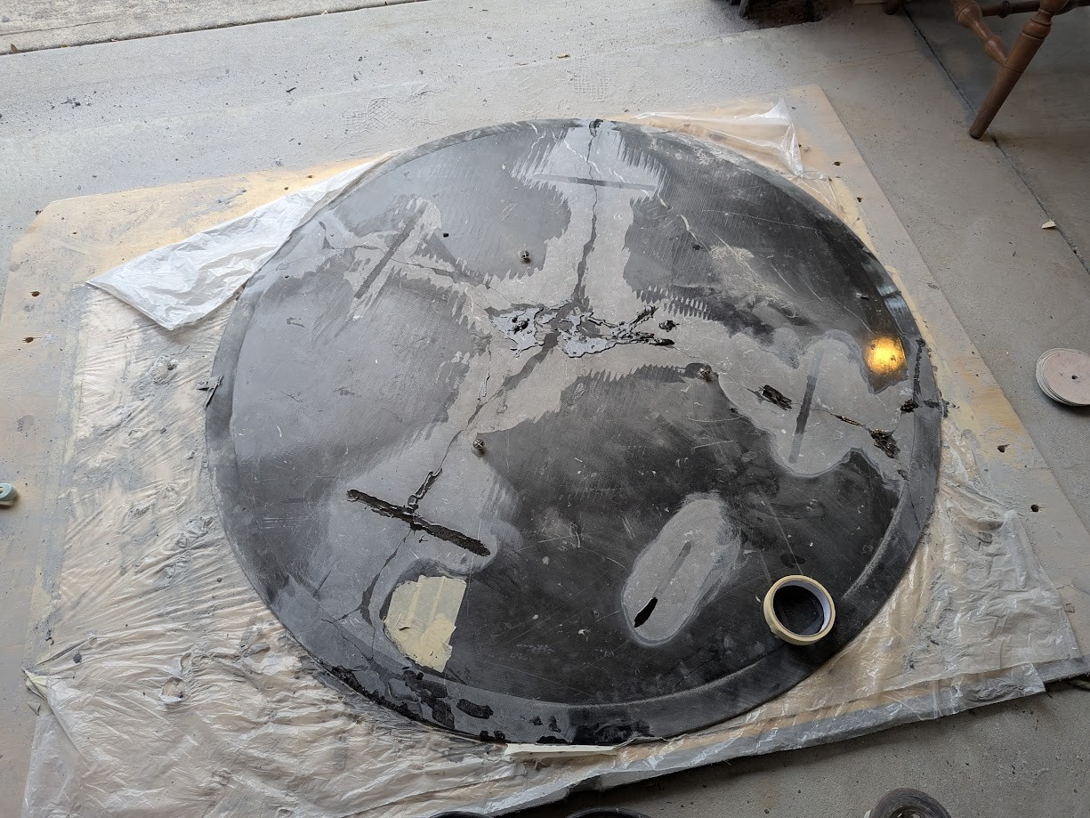 Metal Rodding Broken Black Marble Knoll Table