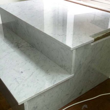 Carrara Marble Landing Step – Wrong Cut Replacement