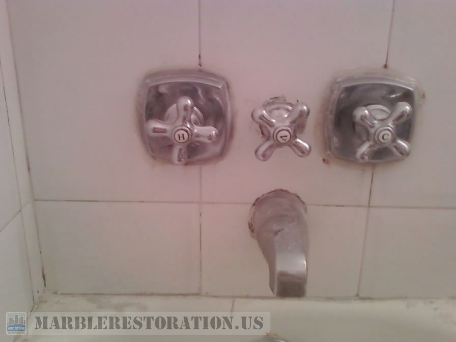 Bathroom Faucets Before Re Caulking