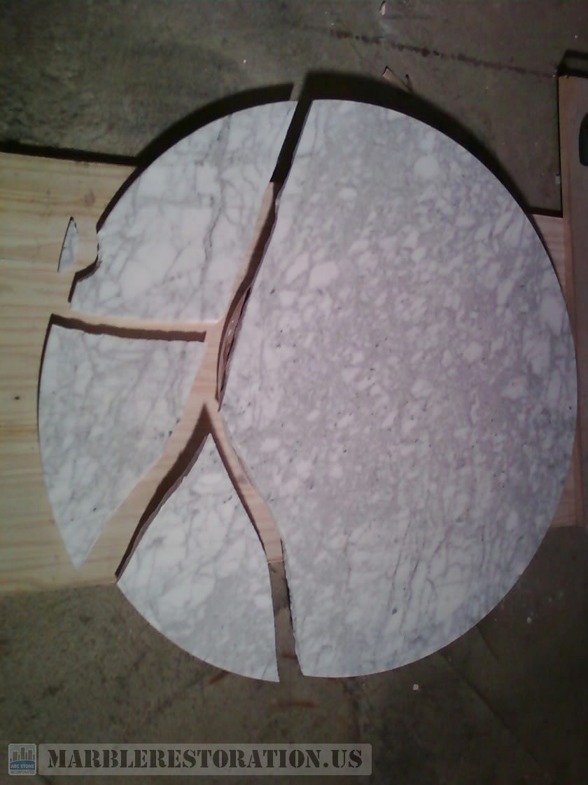 Mid Size Round Table with 4 Shards