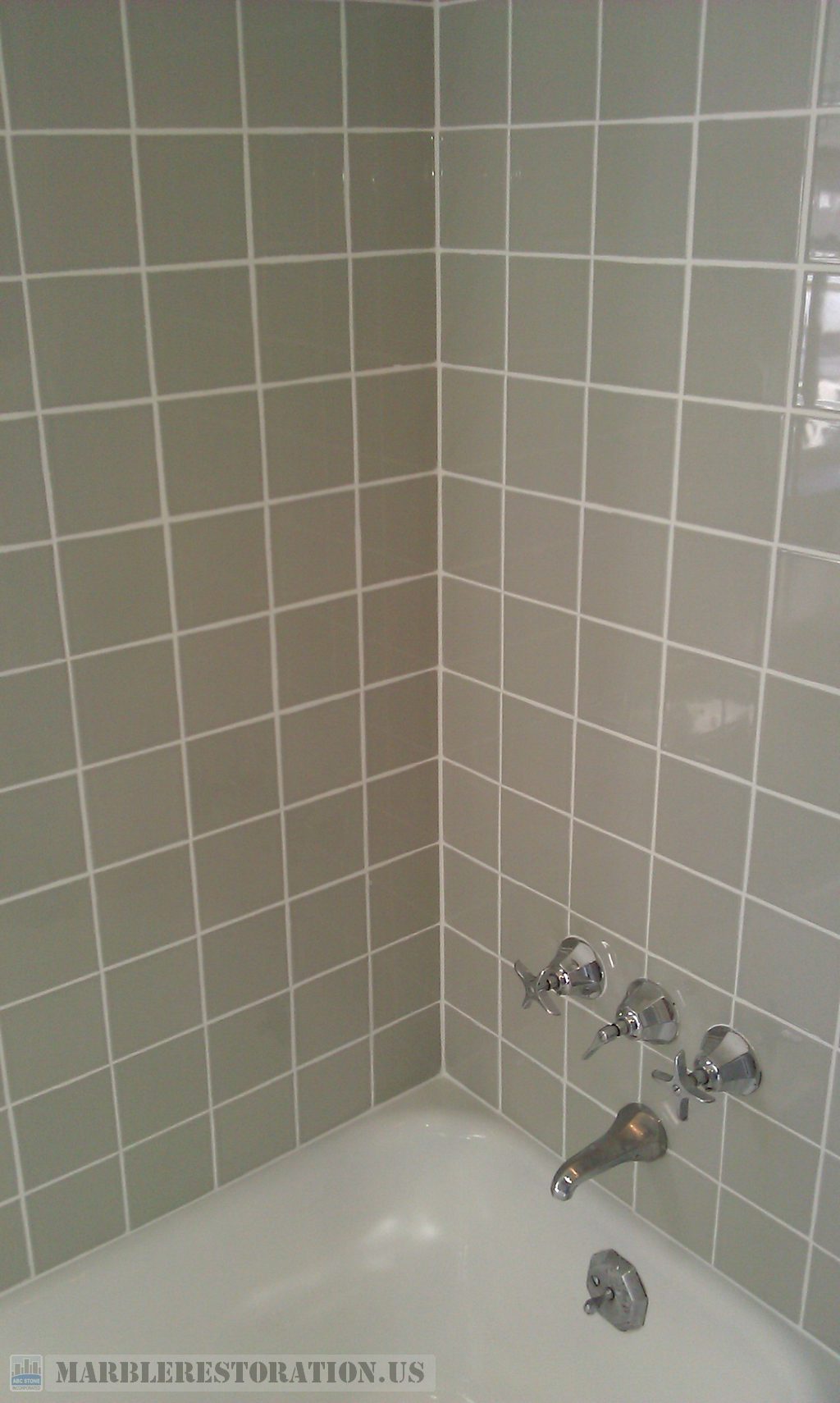 Ceramic Bathtub Tiled Walls After Regrouting Recaulking