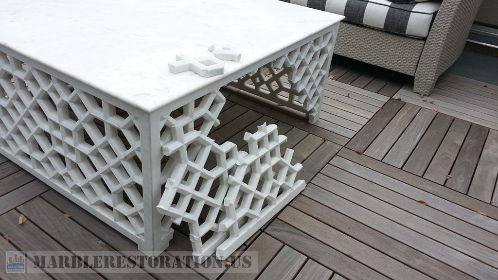 Exterior Square Cocktail Table Grid Sides