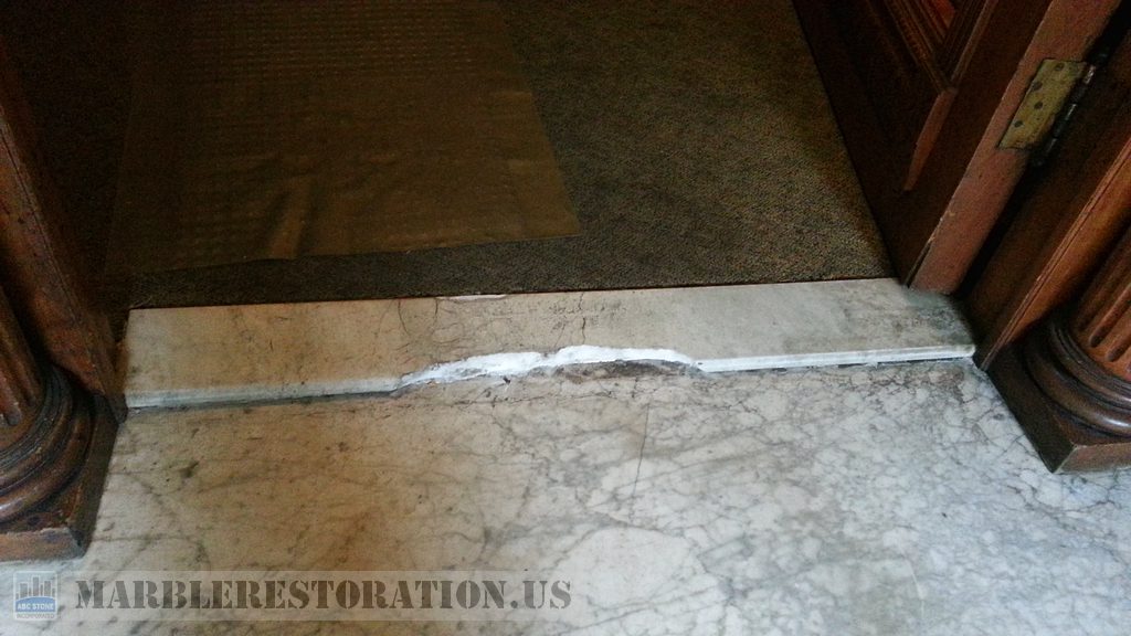 Wreck Entrance Door Old Threshold